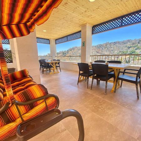 Villa Mira Guesthouse 2 - Downtown Central Amman - Al Diyrih エクステリア 写真