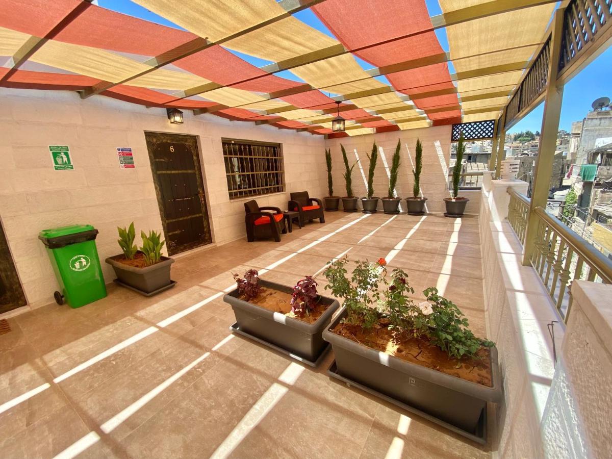 Villa Mira Guesthouse 2 - Downtown Central Amman - Al Diyrih エクステリア 写真