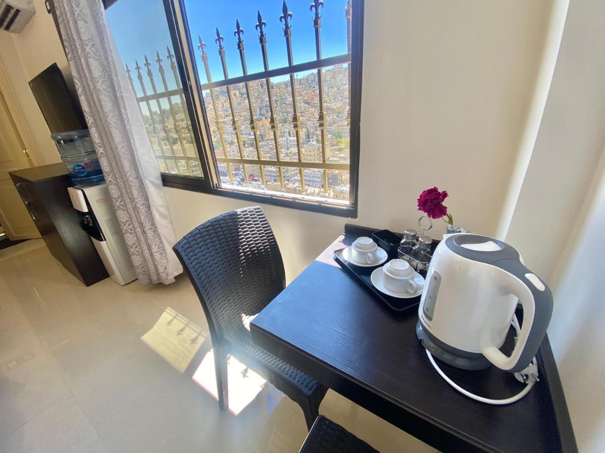 Villa Mira Guesthouse 2 - Downtown Central Amman - Al Diyrih エクステリア 写真