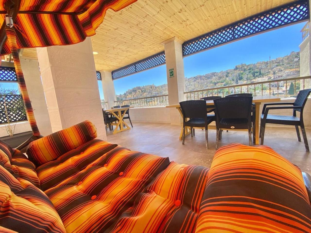 Villa Mira Guesthouse 2 - Downtown Central Amman - Al Diyrih エクステリア 写真